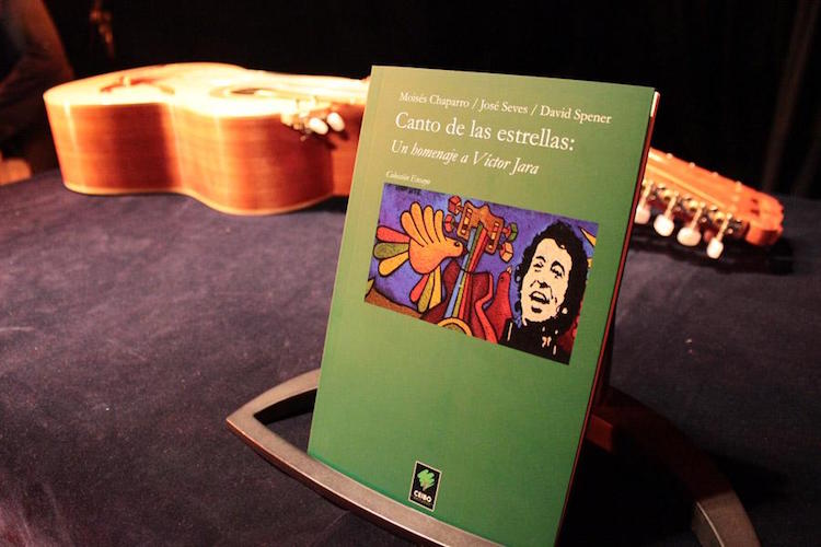 Abriendo ventanas: Retratos literarios sobre Víctor Jara